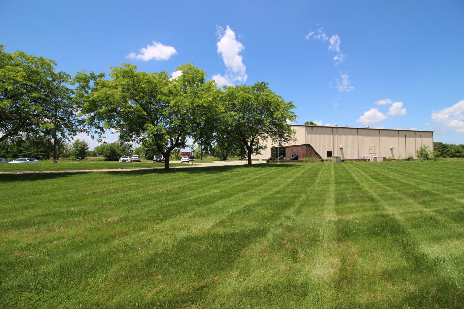 1208 N Wenthe Dr, Effingham, IL 62401